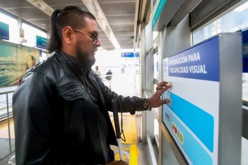 Metropolitano: estaciones y terminales cuentan con 223 señaléticas en braille. Foto: ANDINA/Difusión.