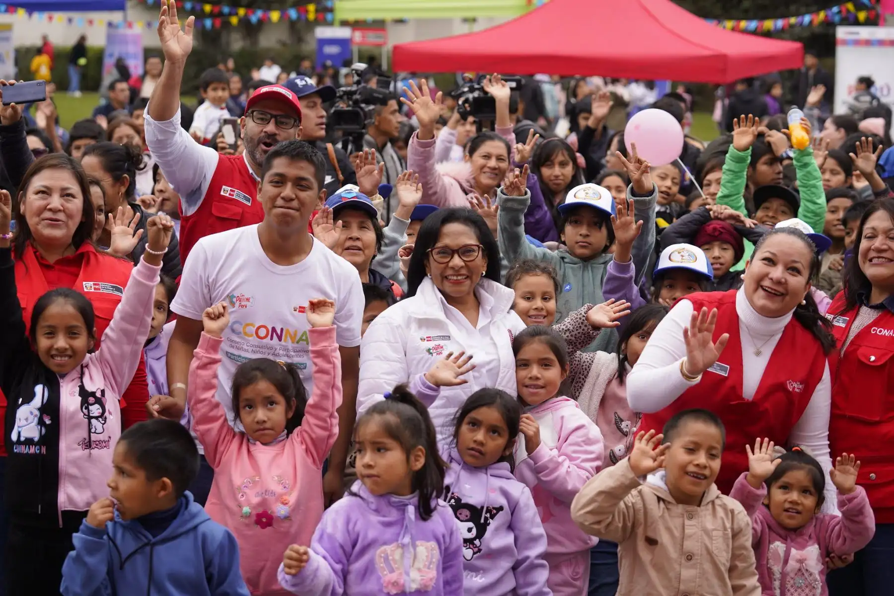 Ministerio de la Mujer y Poblaciones Vulnerables organiza la feria lúdica multisectorial por el Día Internacional del Juego: “El Juego es un Derecho, Juguemos”.
Foto: MIMP