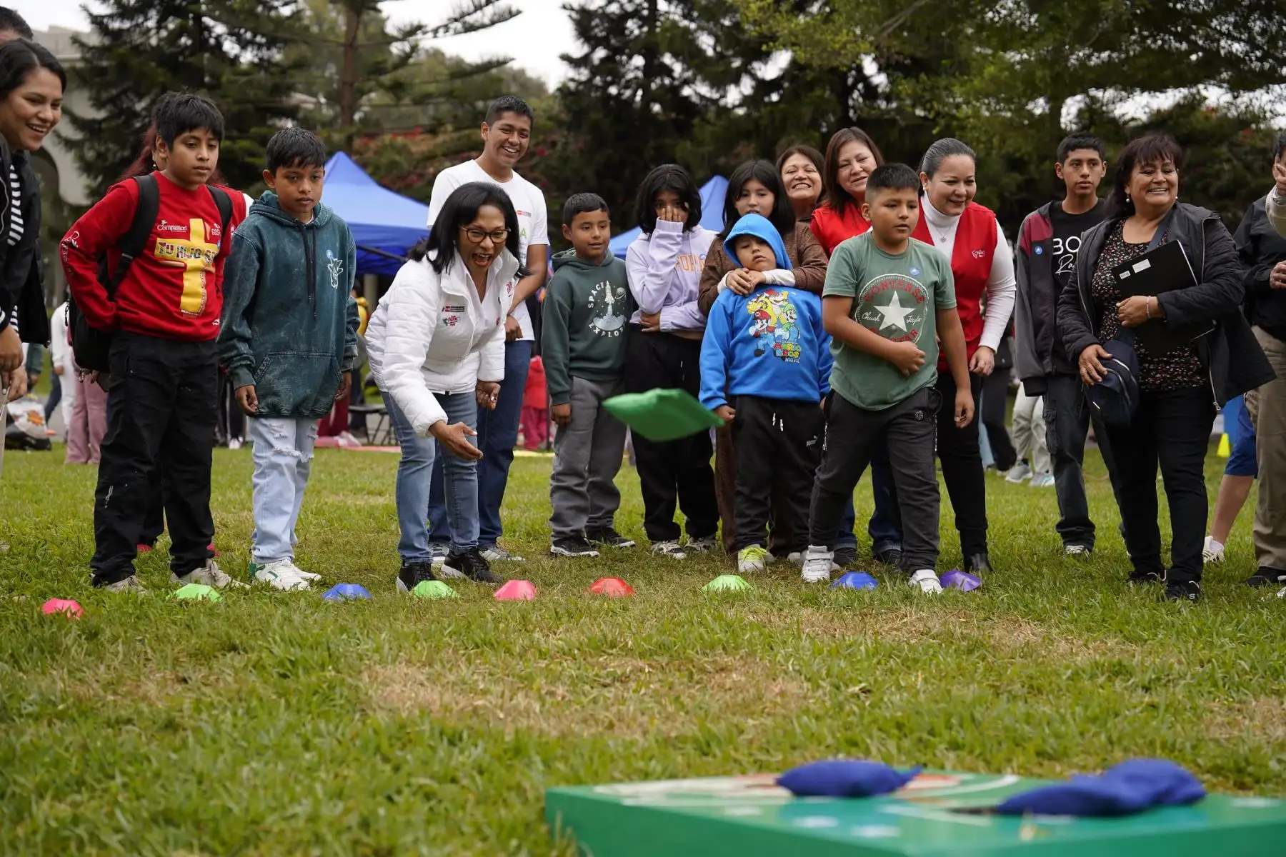 Ministerio de la Mujer y Poblaciones Vulnerables organiza la feria lúdica multisectorial por el Día Internacional del Juego: “El Juego es un Derecho, Juguemos”.
Foto: MIMP