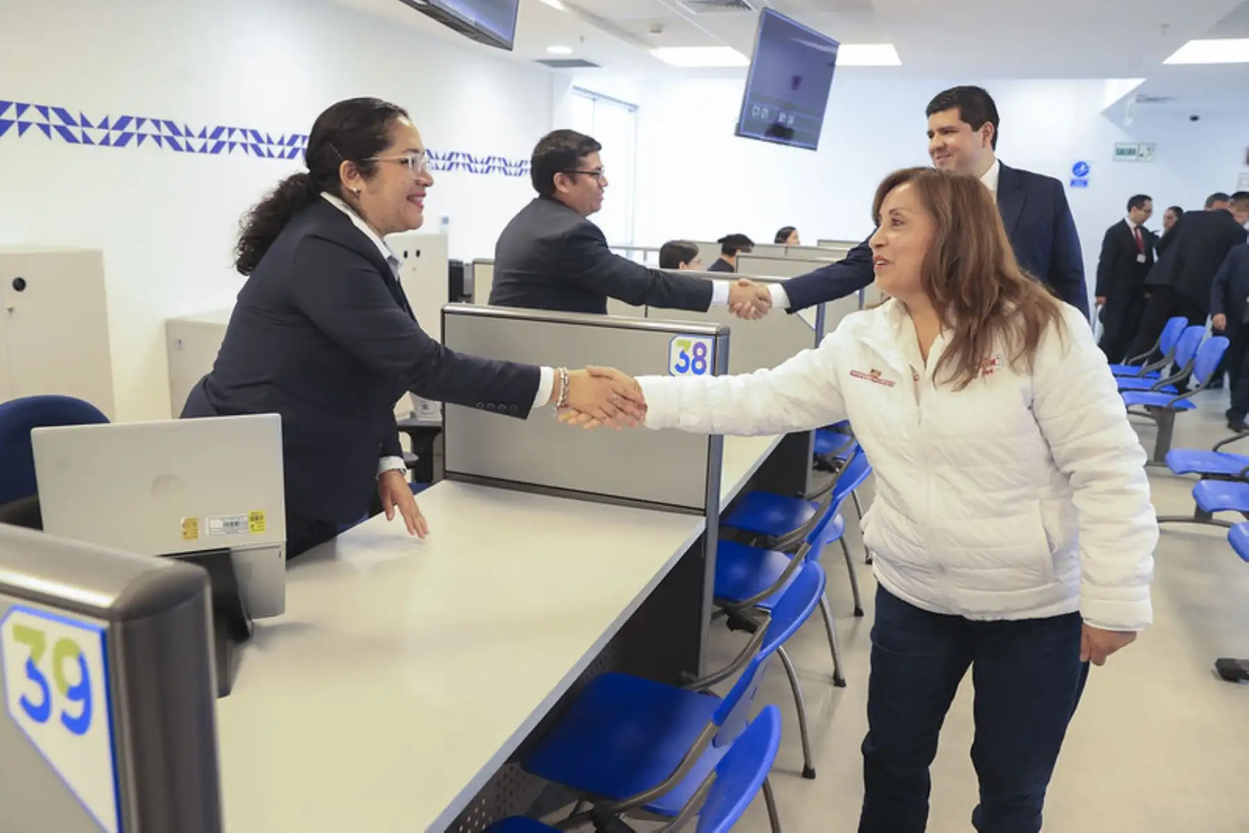 La presidenta Dina Boluarte Zegarra participa en la inauguración del nuevo Centro de Servicios al Contribuyente de Sunat.  Foto: ANDINA/Prensa Presidencia
