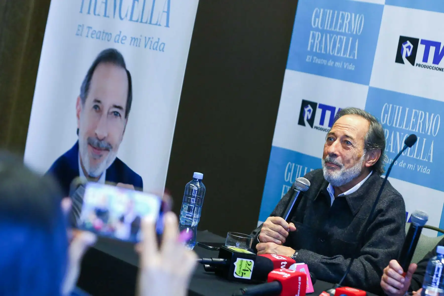 El actor, productor y director argentino Guillermo Francella regresa al Perú, para presentar su obra : “Teatro de mi vida”, una íntima propuesta que irá los días 11 y 12 de junio. En la presentación, estará acompañado por el actor peruano Carlos Carlín. 
Foto: ANDINA/Eddy Ramos