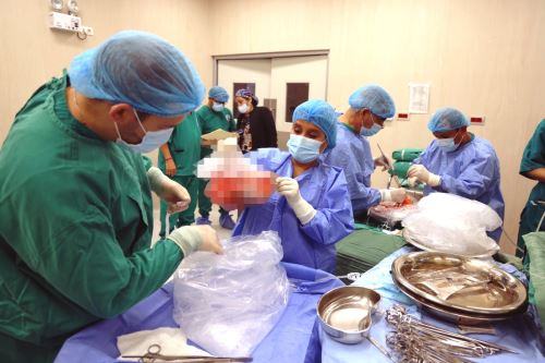 HLEV: equipo multidisciplinario realiza primera extracción de órganos para donación. Foto: ANDINA/Difusión.