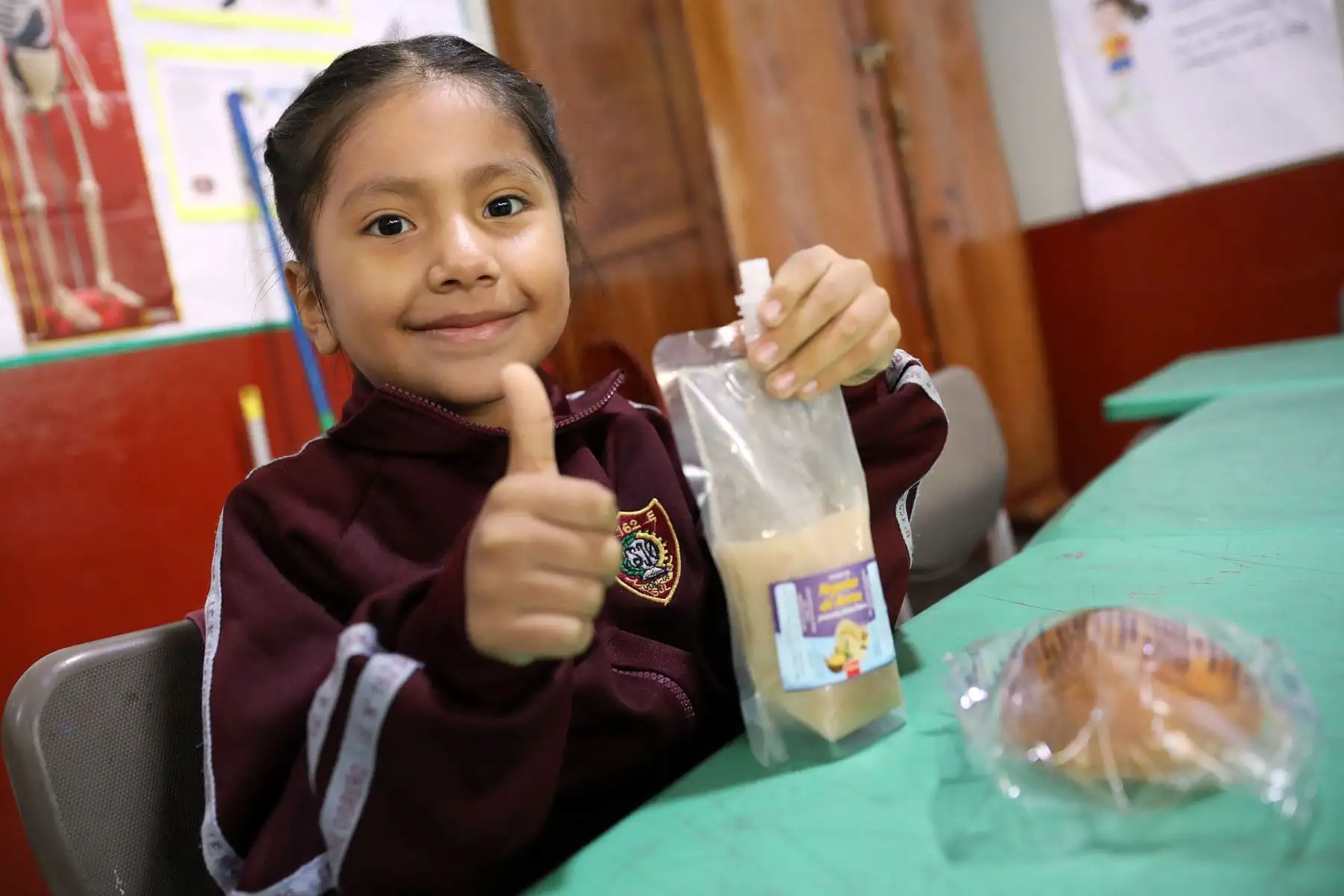 Como parte del cronograma de supervisiones intensivas a nivel nacional, el director ejecutivo del Programa Nacional de Alimentación Escolar Qali Warma, Pedro Ripalda Ramírez, verificó el servicio alimentario escolar en la modalidad raciones en las instituciones educativas n.° 0162 San José Obrero y 0158 Santa María, ubicadas en San Juan de Lurigancho. Foto: ANDINA/Qaly Warma