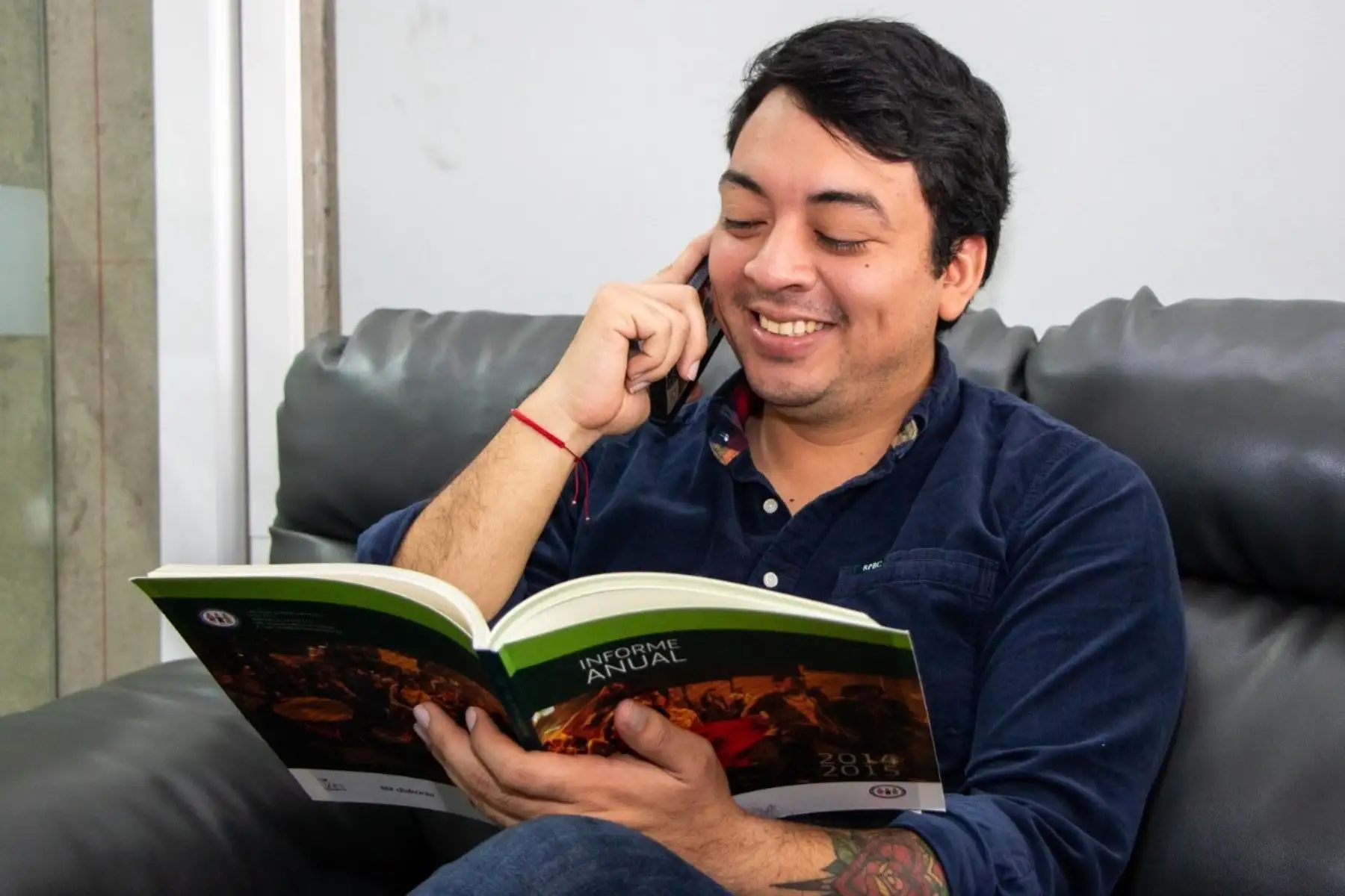 La BNP ofrece un servicio gratuito de lectura de poemas para celebrar a papá en el Día del Padre. Foto: BNP/Difusión