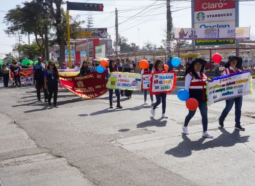 Con una marcha, en Ica conmemoraron el Día Mundial contra el Trabajo Infantil y se sensibilizó a la población para disminuir cifras alarmantes de flagelo. Foto: Genry Bautista