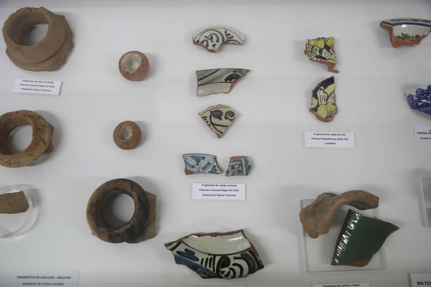 Objetos arqueológicos son exhibidos en el Centro de Interpretación del nuevo aeropuerto de Lima

Foto: EFE