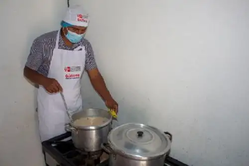 Los padres de familia son aliados en la prestación del servicio alimentario que brinda Qali Warma a más de 4.1 millones de escolares en el país.