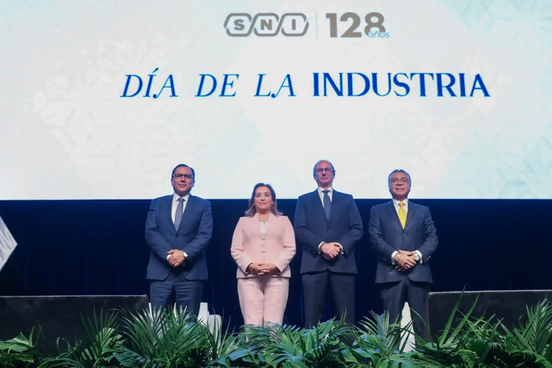Presidenta Dina Boluarte Zegarra participa en la ceremonia por el 128º Aniversario de la Sociedad Nacional de Industrias y el Día de la Industria.
Foto: ANDINA/Prensa Presidencia