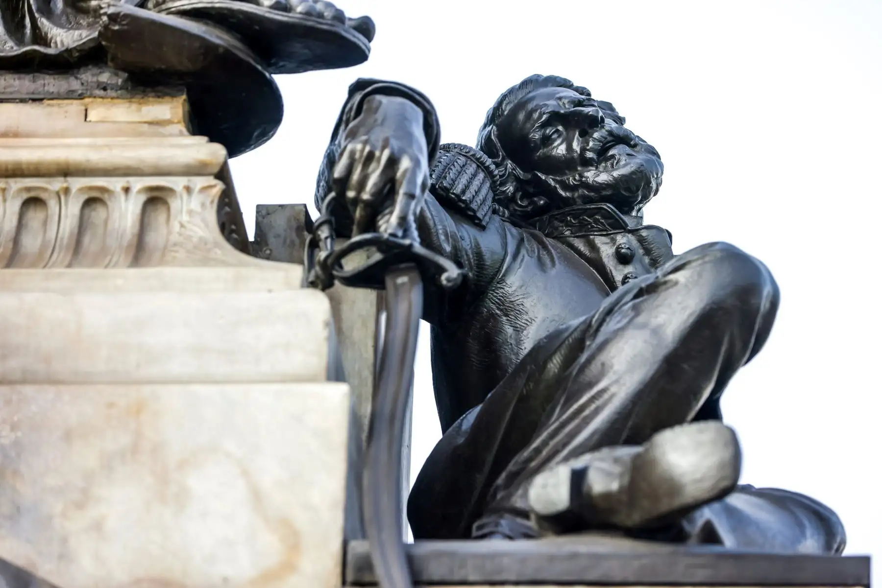 La remodelación de la plaza Dos de Mayo en el Cercado de Lima forma parte de una política de ejecución de obras para la recuperación del Centro Histórico de la ciudad, a cargo de la Municipalidad Metropolitana de Lima. Foto: ANDINA/Luis Iparraguirre