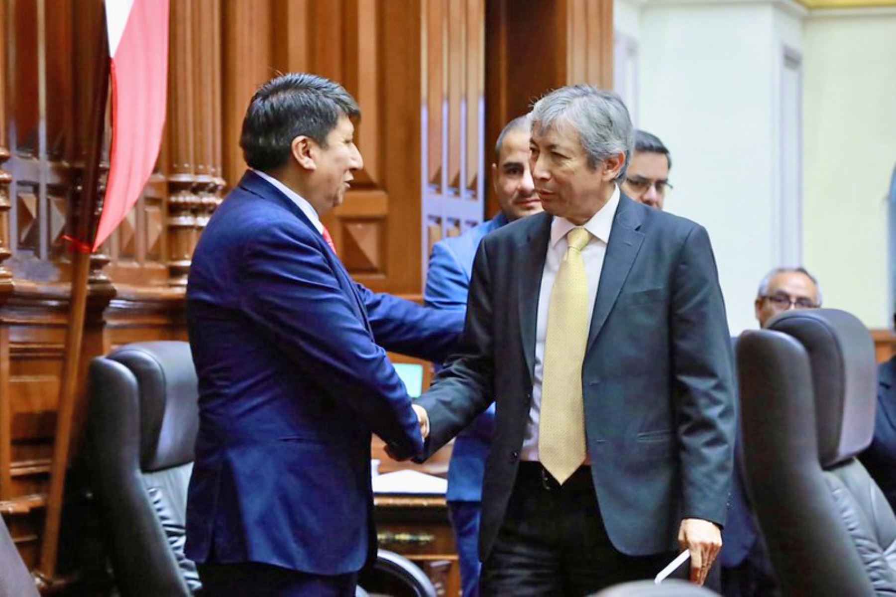Ministro José Arista se despide de la mesa directiva del Congreso tras interpelación. ANDINA
