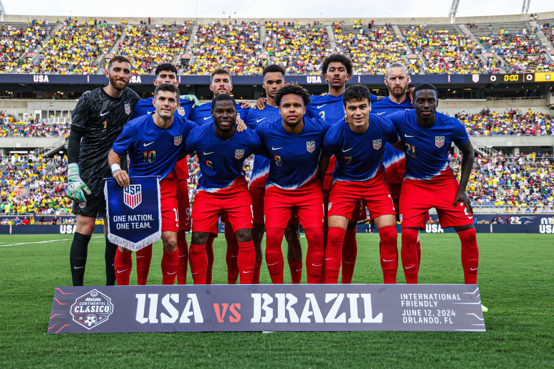 Selección de Estados Unidos frente a Brasil.
