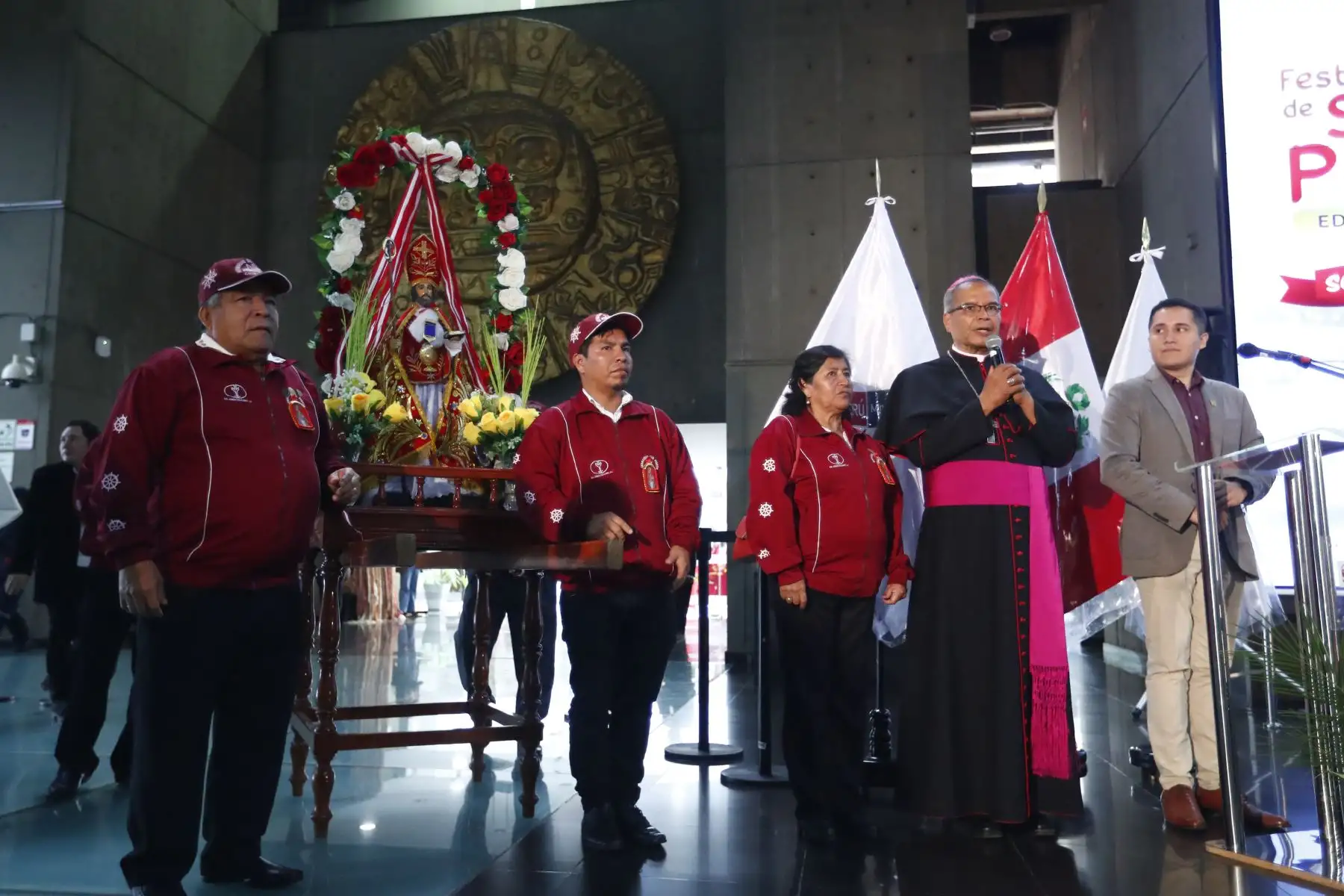Miembros de la Diócesis de Chimbote llegaron a Lima para participar en el lanzamiento oficial de la fiesta de San Pedrito de Chimbote - Edición Bicentenario, en la sede del Ministerio de Cultura en San Borja. Foto: ANDINA/Daniel Bracamonte