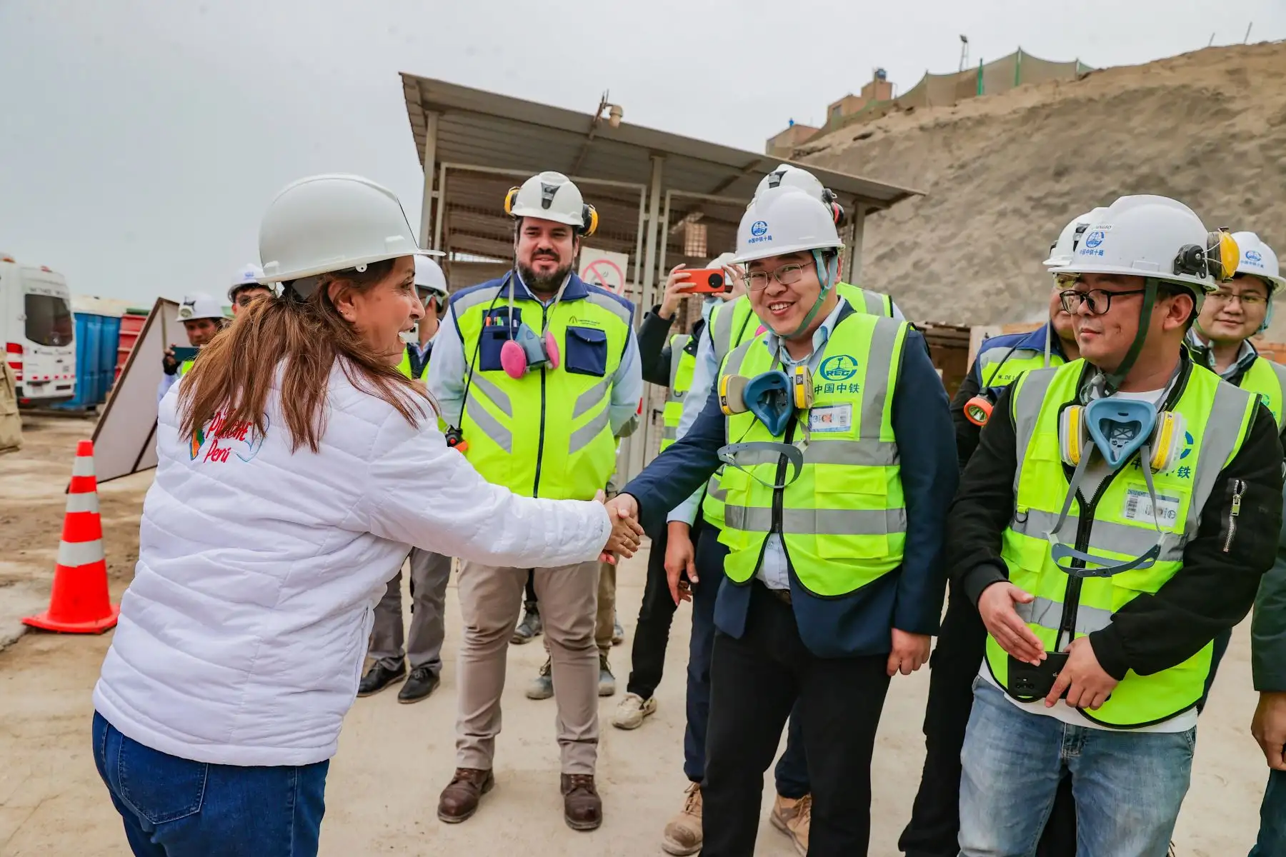 Inspección a los avances de obra del Terminal Portuario de Chancay y presentación de las primeras grúas eléctricas. 
Foto: ANDINA/ Prensa Presidencia
