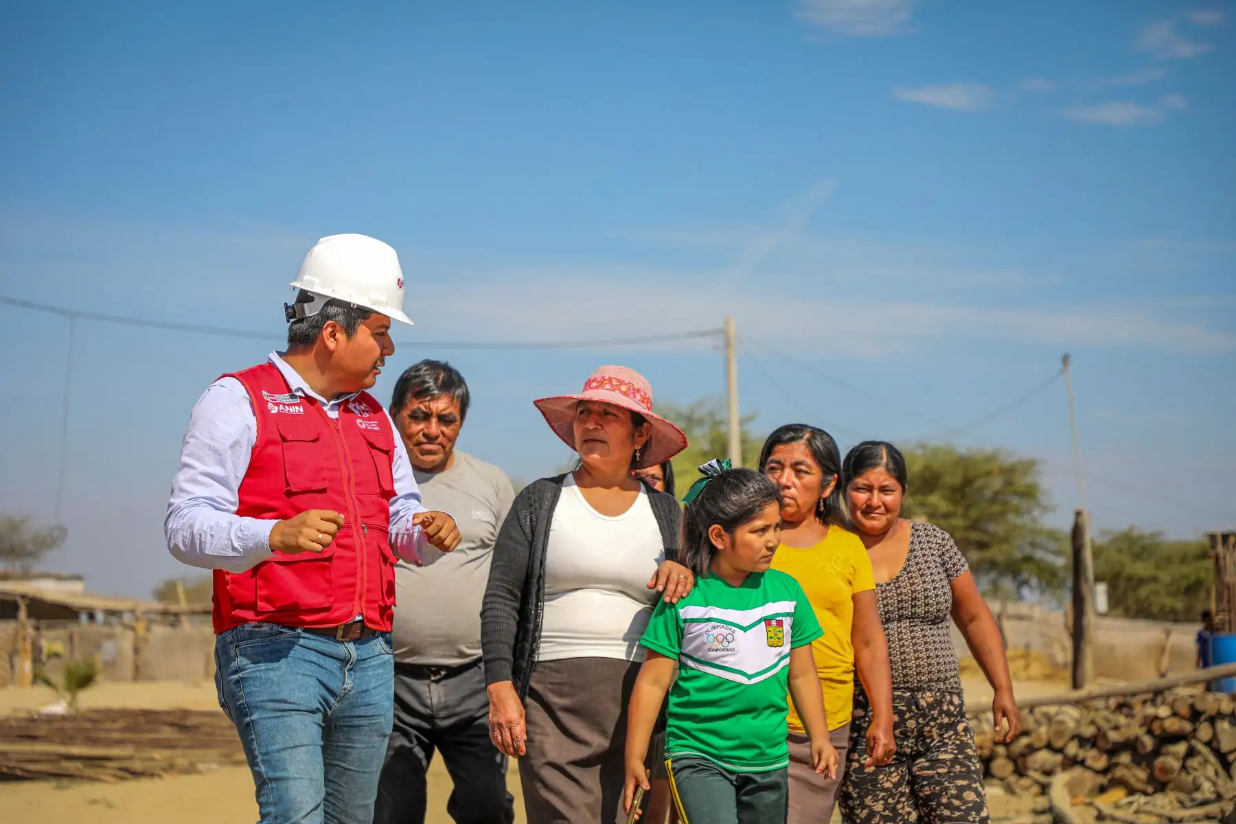 La Autoridad Nacional de Infraestructura (ANIN) dio inicio a la construcción de las defensas ribereñas del río Motupe, con la colocación simbólica de la primera piedra de este proyecto, que beneficiará a más de 32 mil habitantes de la provincia de Lambayeque, y que tiene una inversión estimada de 455 millones de soles.
Foto. Difusión