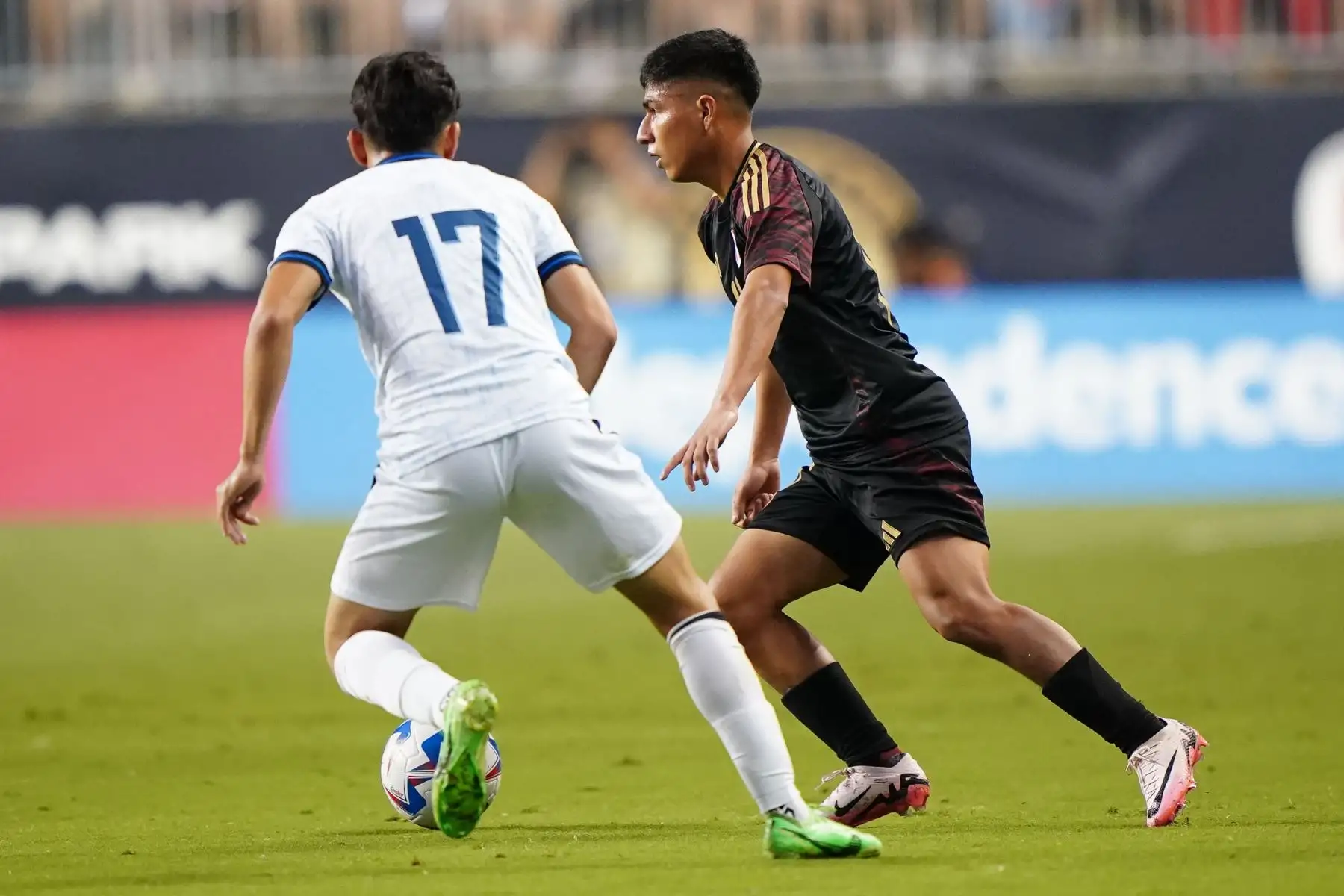 La selección de Perú  en la ciudad estadounidense de Chester (Pensilvania) el último ajuste a sus piezas en un partido amistoso con la de El Salvador de cara a la Copa América que comenzará el 20 de junio. Foto: Difusión