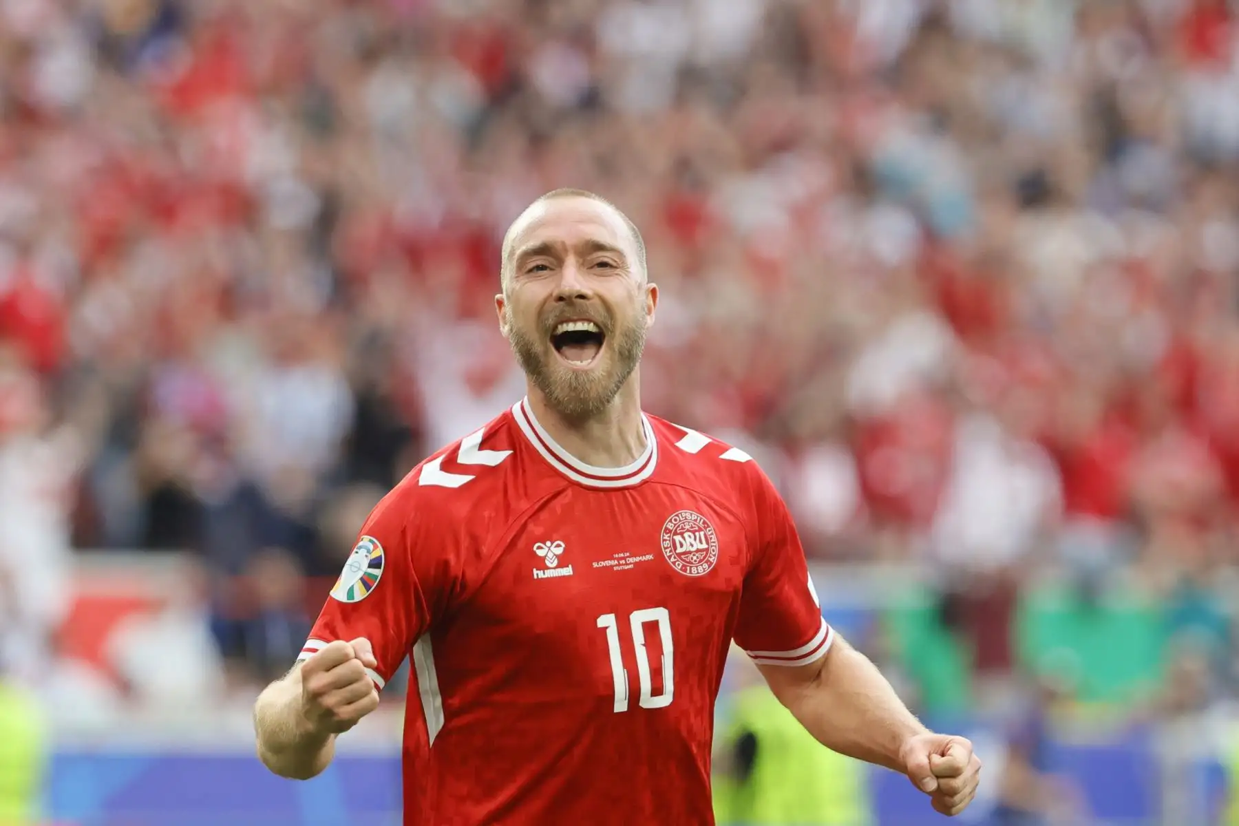 Christian Eriksen de Dinamarca celebra el 1-0 durante el partido de fútbol del Grupo C de la UEFA EURO 2024 entre Eslovenia y Dinamarca. EFE