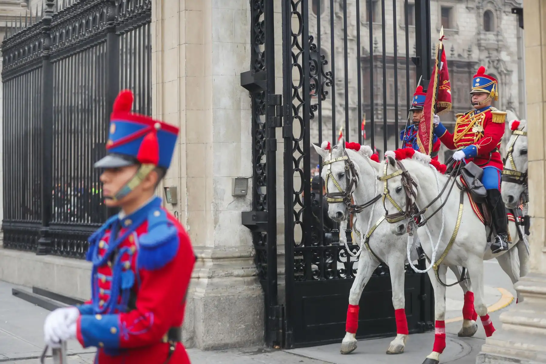 Tradicional Cambio de Guardia, en el Patio de Honor de Palacio de Gobierno. Foto: ANDINA/Prensa Presidencia