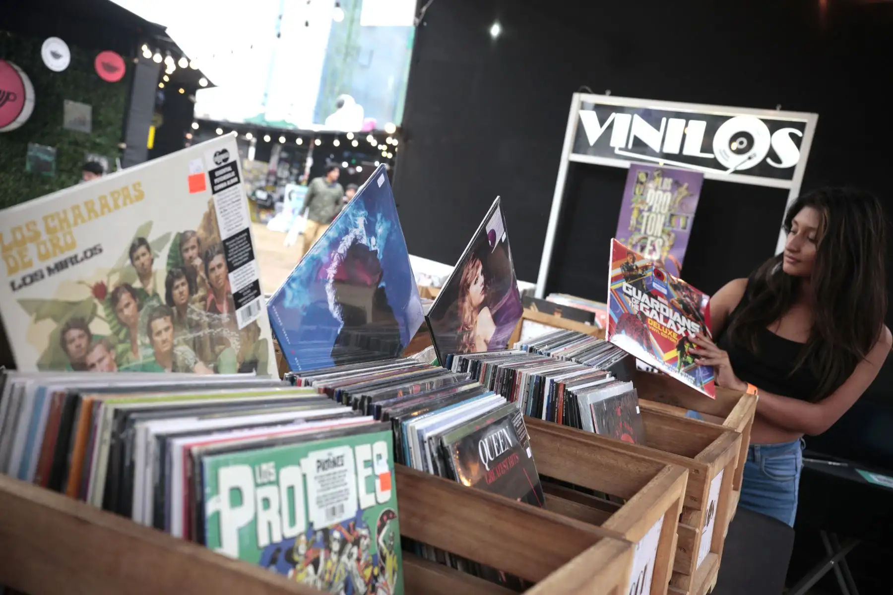 El Festival Internacional del Vinilo ofrece en su sexta edición con una serie de   espectáculos en la Concha Acústica del Campo de Marte.
Foto:ANDINA /Lino Chipana