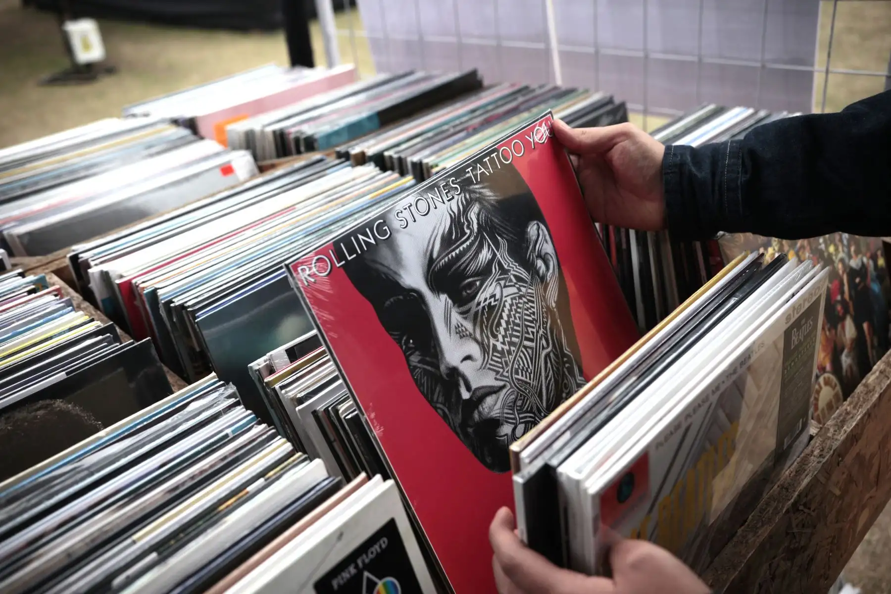 Más de 15 mil vinilos, son exhibidos en un festival de música en vivo en la Concha Acústica del Campo de Marte.
Foto:ANDINA /Lino Chipana