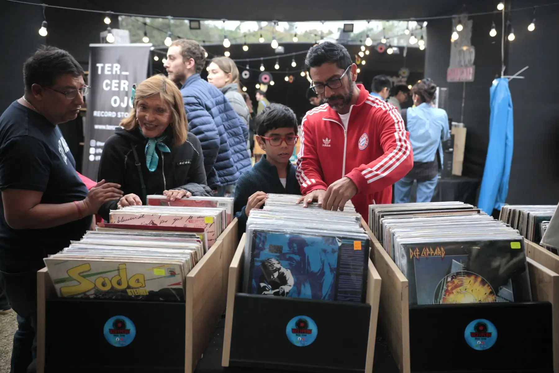 El Festival Internacional del Vinilo ofrece en su sexta edición con una serie de   espectáculos en la Concha Acústica del Campo de Marte.
Foto:ANDINA /Lino Chipana