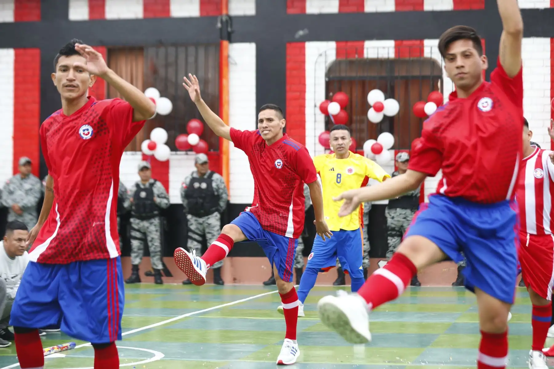 Internos del Establecimiento Penitenciario del Callao realizaron una presentación de baile, como parte de la inauguración de la Copa América Penitenciaria 2024, organizada por el INPE, en la que participan reclusos de 12 centros penitenciarios del país. Foto: ANDINA/Daniel Bracamonte