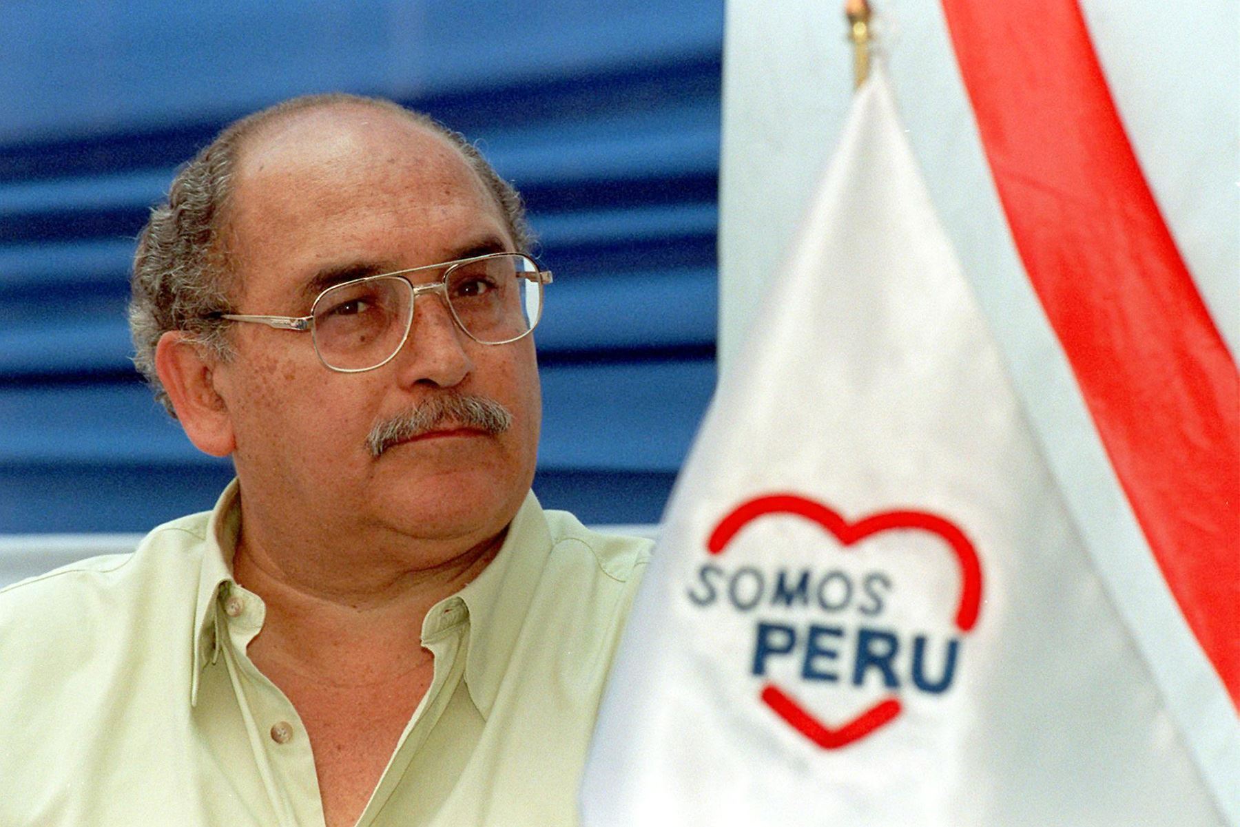 Lima - 5 enero 2000 / Alberto Andrade, candidato a la presidencia de la República en las próximas por el movimiento Somos Perú. Andrade es una de las principales figuras de la oposición. Foto: AFP