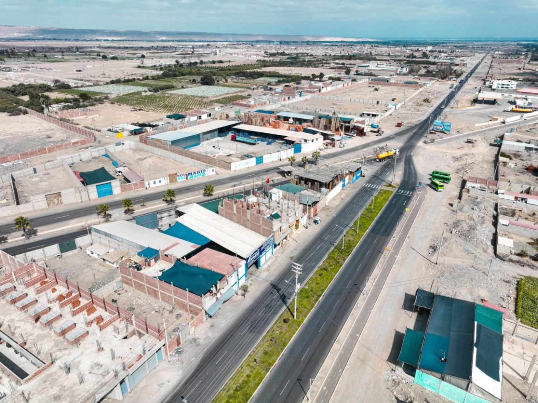 La convocatoria a licitación para la construcción de la autopista Tacna - Boca del Río fue celebrada por el Gobierno Regional que consideró de importante la ejecución de este proyecto.