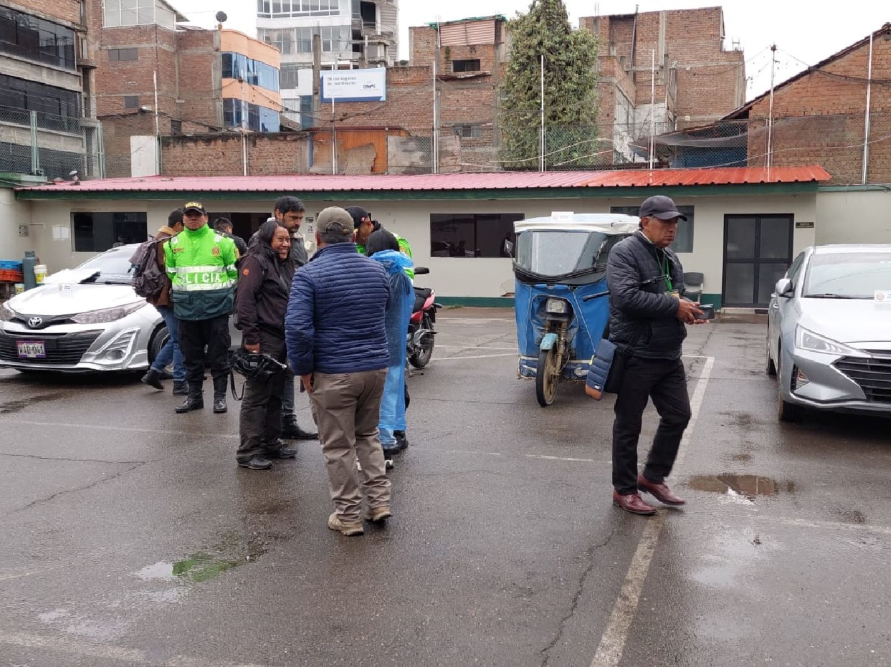 Policía Nacional del Perú ejecutó operativo Amanecer Seguro, como parte de las intervenciones que se desarrollaron en diversas ciudades del país y que fueron encabezadas por la presidenta Dina Boluarte. Foto: Pedro Tinoco.