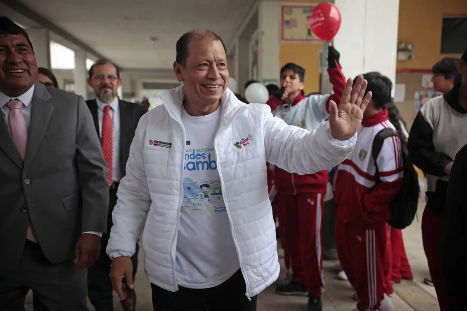 El ministro de Trabajo y Promoción Social, Daniel Ysau Maurate, participa en el festival Perú sin Trabajo Infantil, que se realizó en la Institución Educativa Emblemática Ricardo Bentín del Rímac. Foto: ANDINA/ Lino Chipana