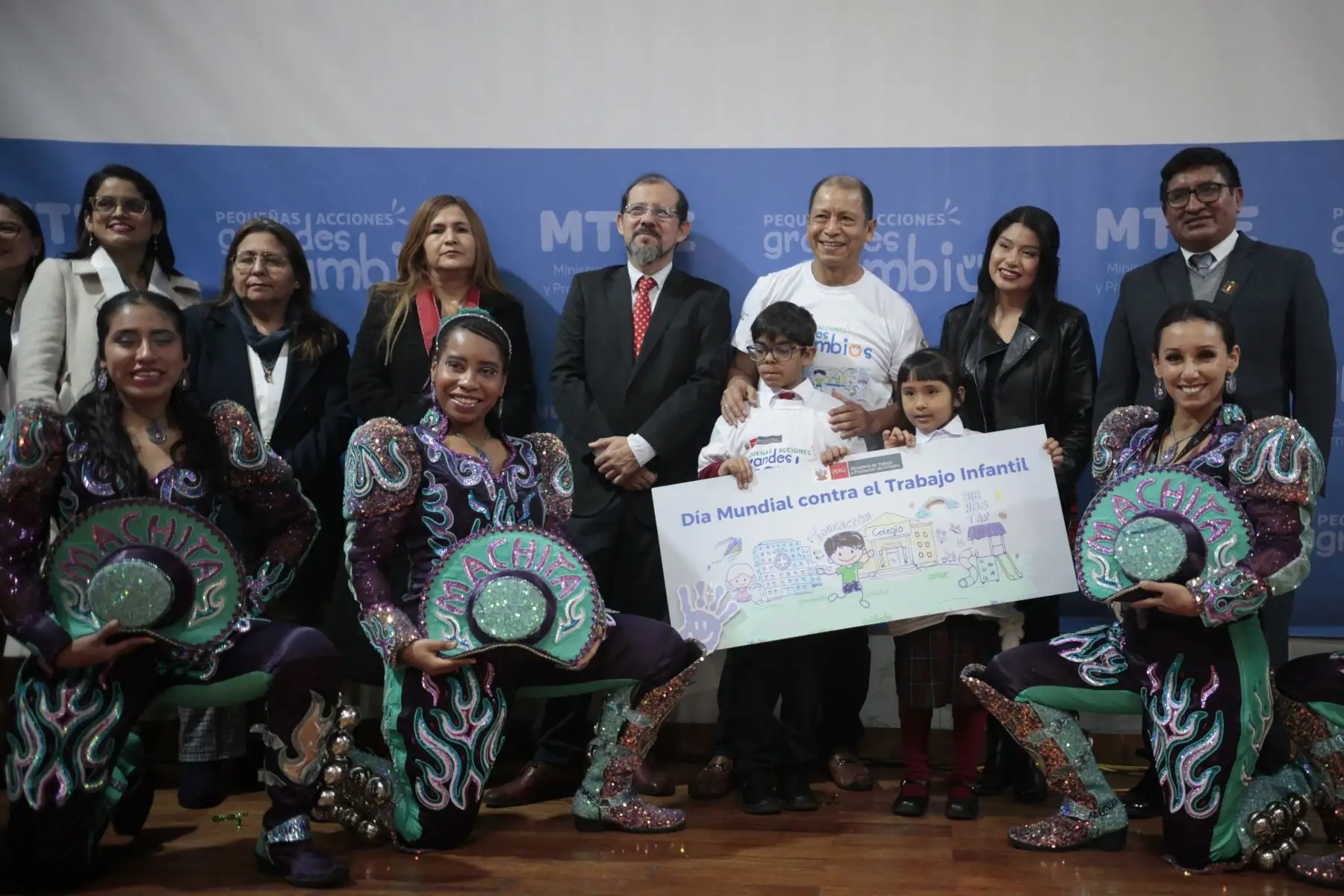 Durante el festival Perú sin Trabajo Infantil, realizado en la Institución Educativa Emblemática Ricardo Bentín del Rímac, entidades públicas y privadas expusieron los diversos servicios que ofrecen para la lucha contra el trabajo infantil a través de 12 stands. Foto: ANDINA/ Lino Chipana