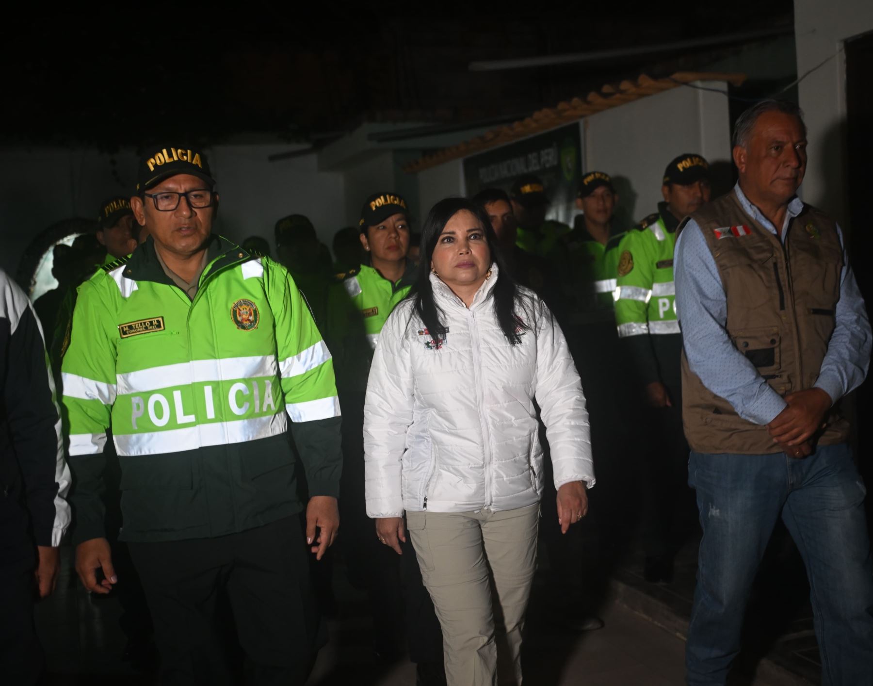 La titular del Mincetur, Elizabeth Galdo, participó del operativo Amanecer Seguro que ejecutó la Policía Nacional en la ciudad de Chachapoyas y en otras zonas de la región Amazonas. ANDINA/Difusión