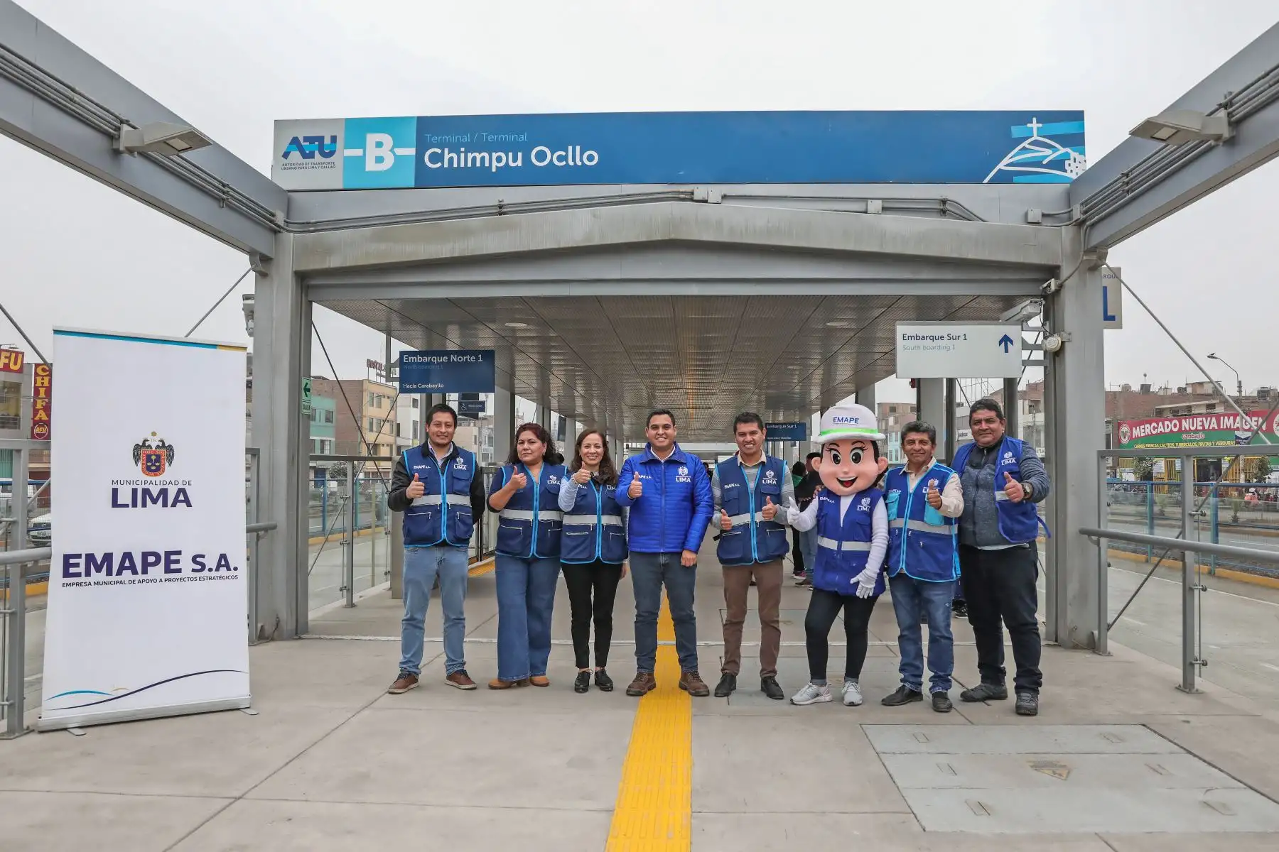 Carlos Peña Orellana, gerente general de EMAPE, Empresa Municipal de Apoyo a Proyectos Estratégicos, presenta el terminal Chimpu Ocllo y las 13 nuevas estaciones de la ampliación norte del Metropolitano, listas al 100% para su operatividad.
Foto: ANDINA/Connie Calderon