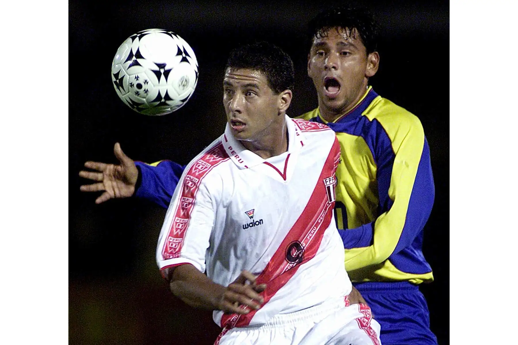 "El Bombardero de los Andes", Claudio Pizarro, jugó cuatro torneos entre 1999 y 2015. Sin embargo, no tuvo mucha suerte frente al arco al anotar solo cuatro tantos pese a su cartel como uno de los grandes goleadores de la liga alemana. Foto: AFP