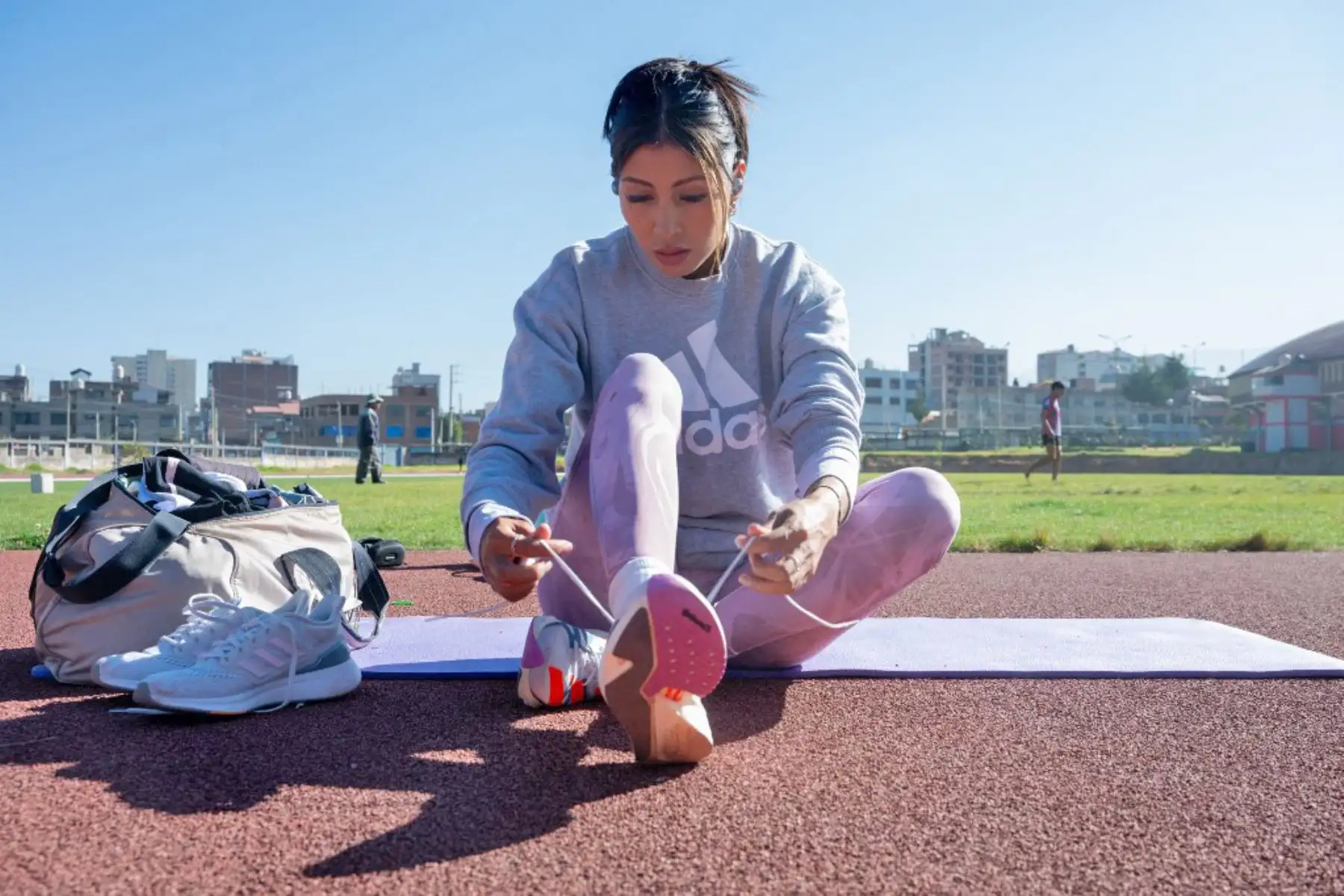 La atleta de 52 kilos y 1,64 metros de estatura quiere llegar fuerte mentalmente a París. Por su cabeza no pasa menos que una medalla: "Yo con tal de subirme al podio, voy a estar muy contenta". Foto: AFP