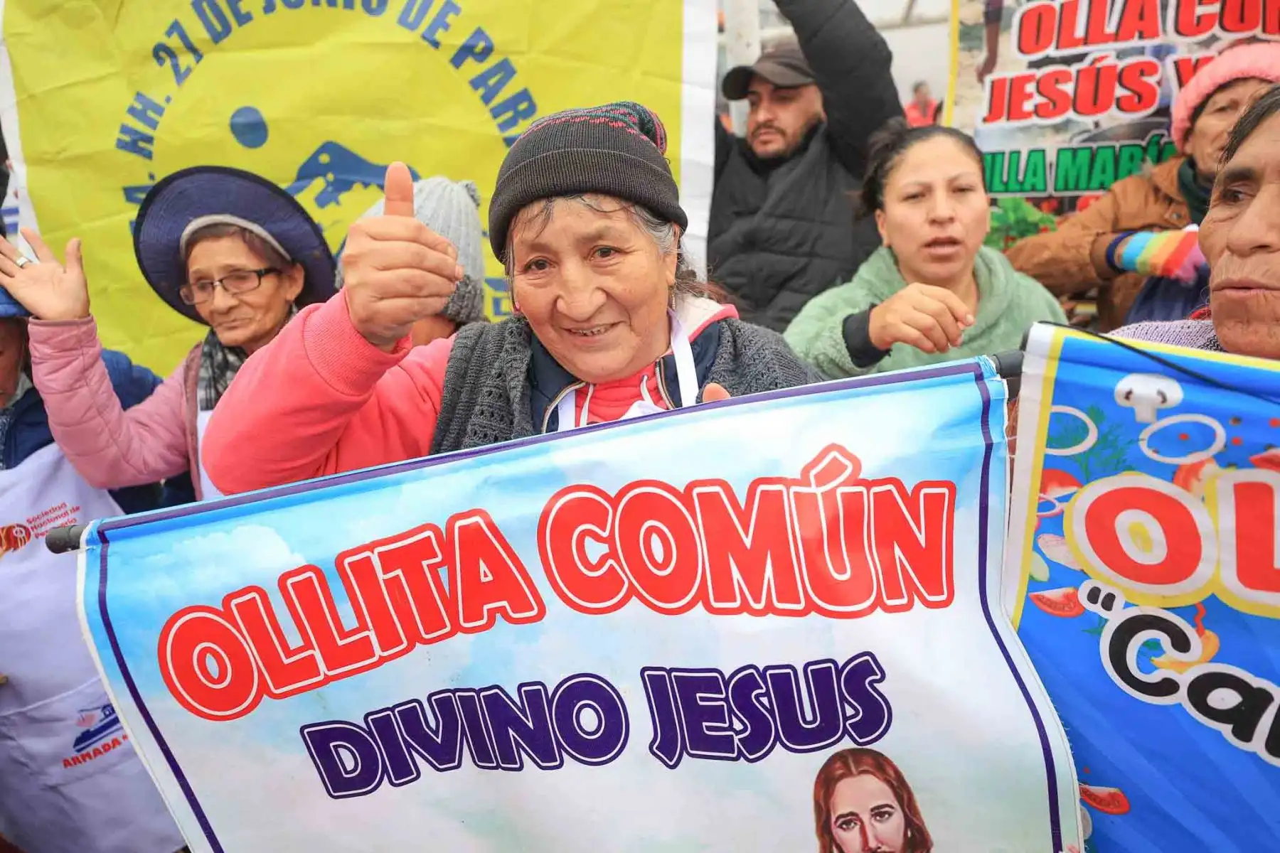 La presidenta de la república, Dina Boluarte Zegarra, acudió a Ciudad de Gosen, Villa María del Triunfo, una de las zonas más gélidas de la capital, conocida como ‘Ticlio Chico’, para lanzar la intervención articulada denominada El Perú se abriga – Frío cero, con la que se busca acercar los servicios de promoción, prevención y protección a la población más vulnerable a las bajas temperaturas. Foto: ANDINA/ Prensa Presidencia