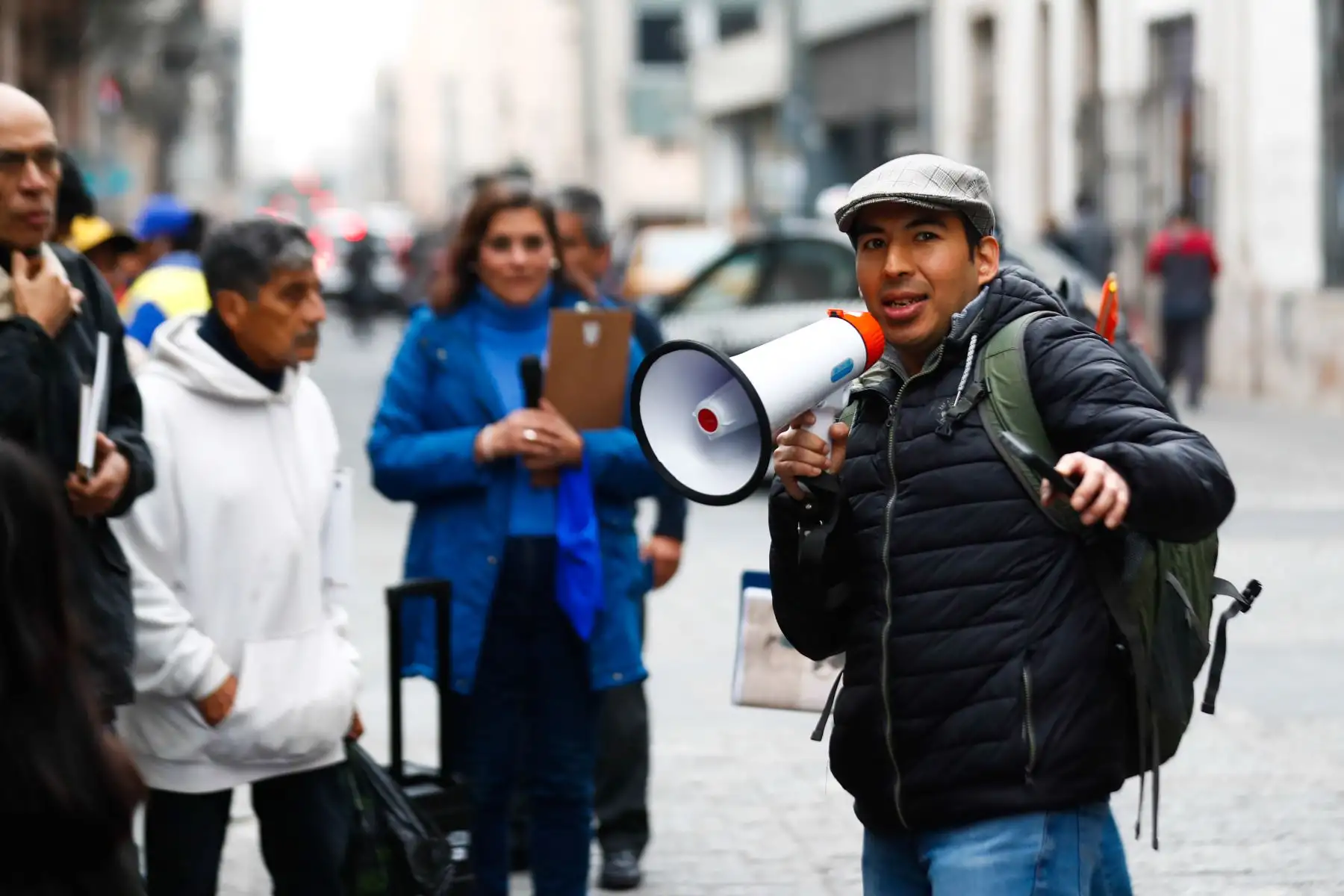 En el Centro Histórico de Lima se realizó un recorrido histórico en homenaje a la cultura afroperuana, que tuvo como punto de partida la plazuela ubicada frente al Teatro Segura, y culminó en la Biblioteca Nacional de la avenida Abancay. Foto: ANDINA/Daniel Bracamonte