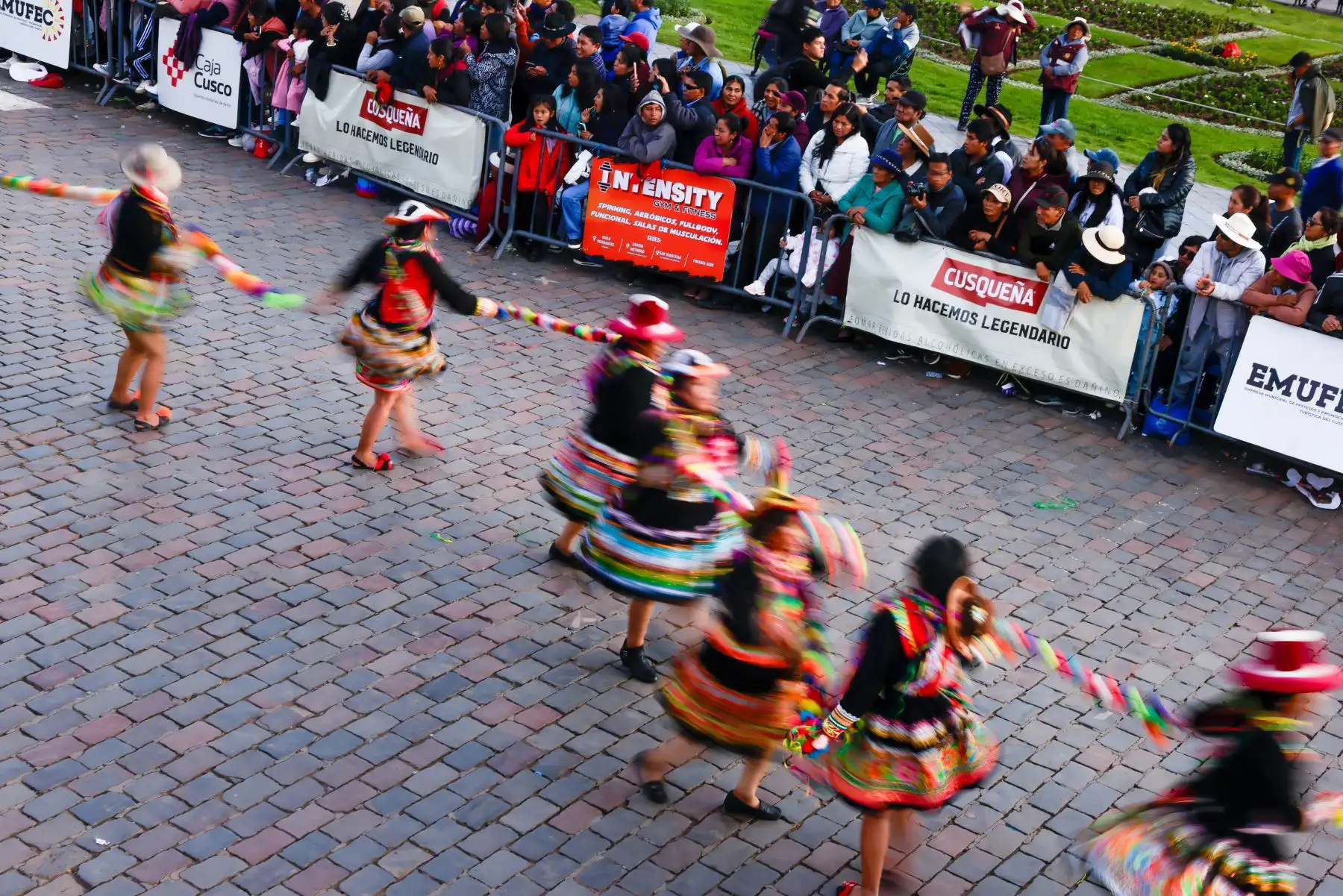 Se estima que las festividades durarán hasta entrada la madrugada de la noche de hoy. Foto: ANDINA/Luis Iparraguirre