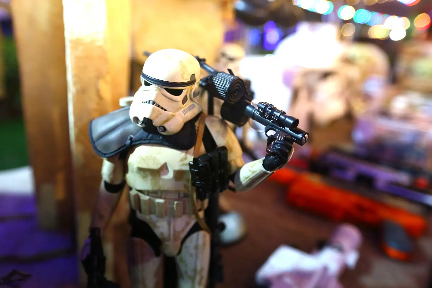 Circuito Mágico del Parque de las Aguas organiza el denominado Festival Cartoon Retro Fest, un espacio colorido, lleno de luces que ofrece diversos atractivos entre espacios instagrameables, exhibiciones de juguetes vintage, cosplayers, esculturas en escala real para tomarse fotos. También presentan conversatorios sobre series y dibujos de antaño, así como shows en vivo y musicales de diversos dibujos y series de antaño, que generan nostalgia al público .Disponible hasta el 30 de Junio. Foto: ANDINA/Eddy Ramos