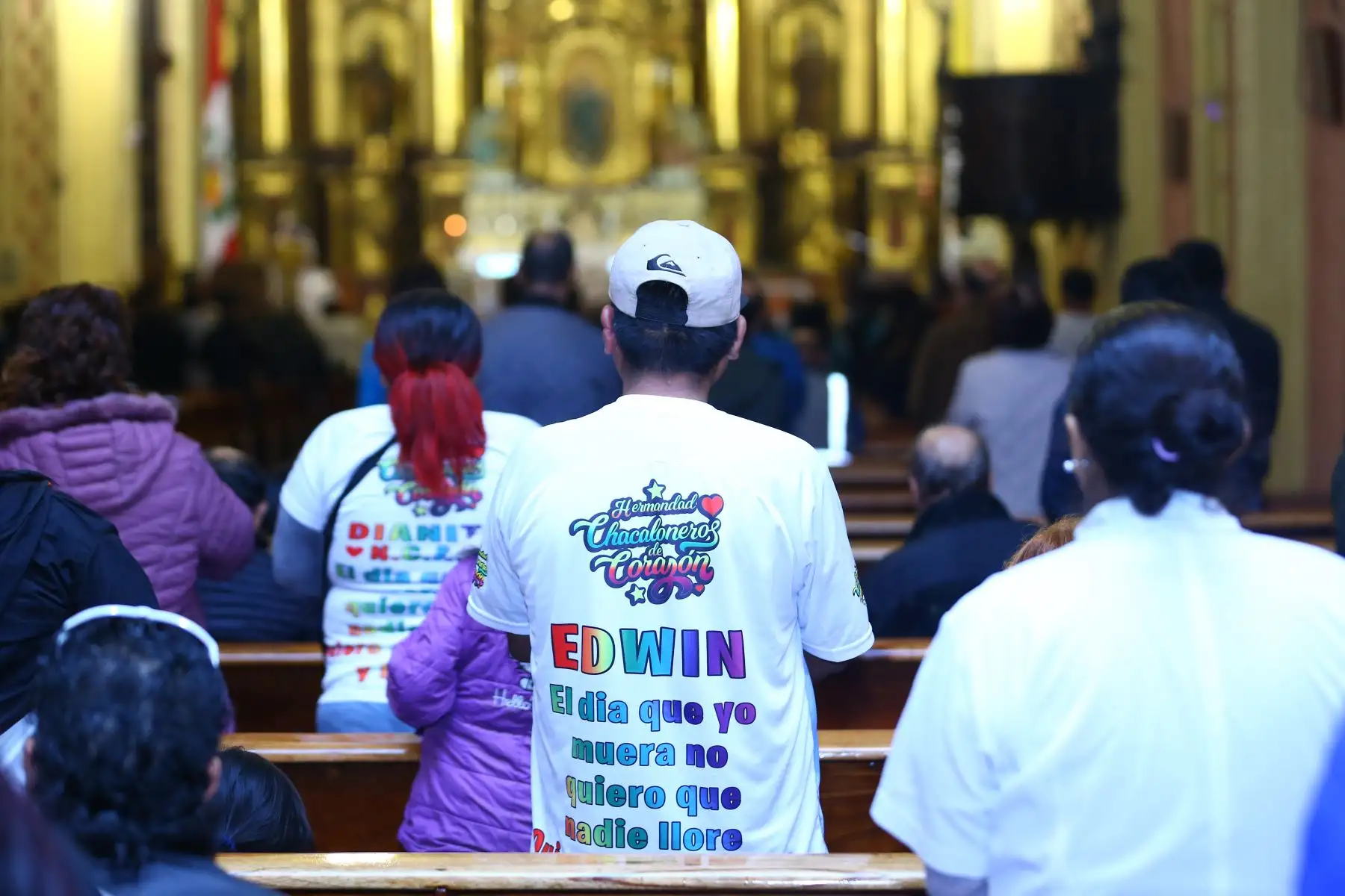 A 30 años de la muerte de Lorenzo Palacios "Chacalón", "también conocido como Faraón de la Cumbia", decenas de seguidores y familiares participan de una misa en su honor en la iglesia La Merced del Cercado de Lima.
Foto: ANDINA/Eddy Ramos