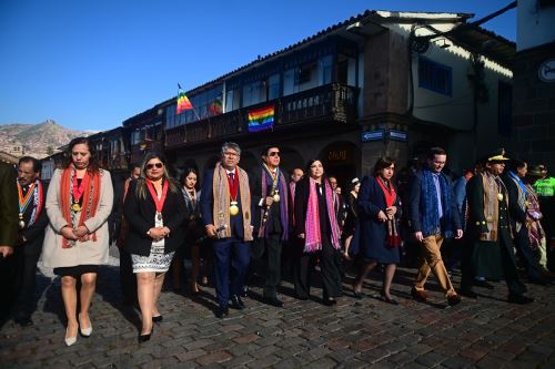 Ministra de Comercio Exterior y Turismo, Elizabeth Galdo, arribó al Cusco para las actividades del Inti Raymi. Foto: Cortesía.