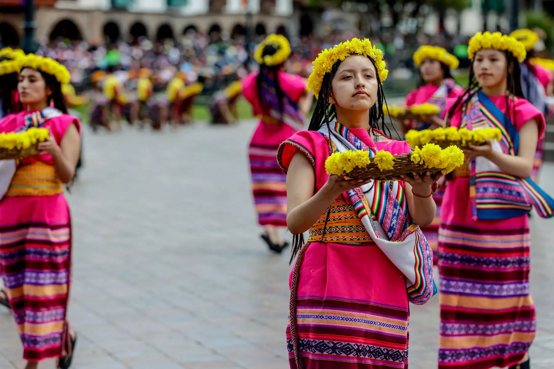 Las célebres crónicas de Guamán Poma de Ayala y del Inca Garcilaso de la Vega dan cuenta que la festividad del Inti Raymi fue instituida por el inca Pachacútec, en el siglo XV. Los incas denominaban Apu P