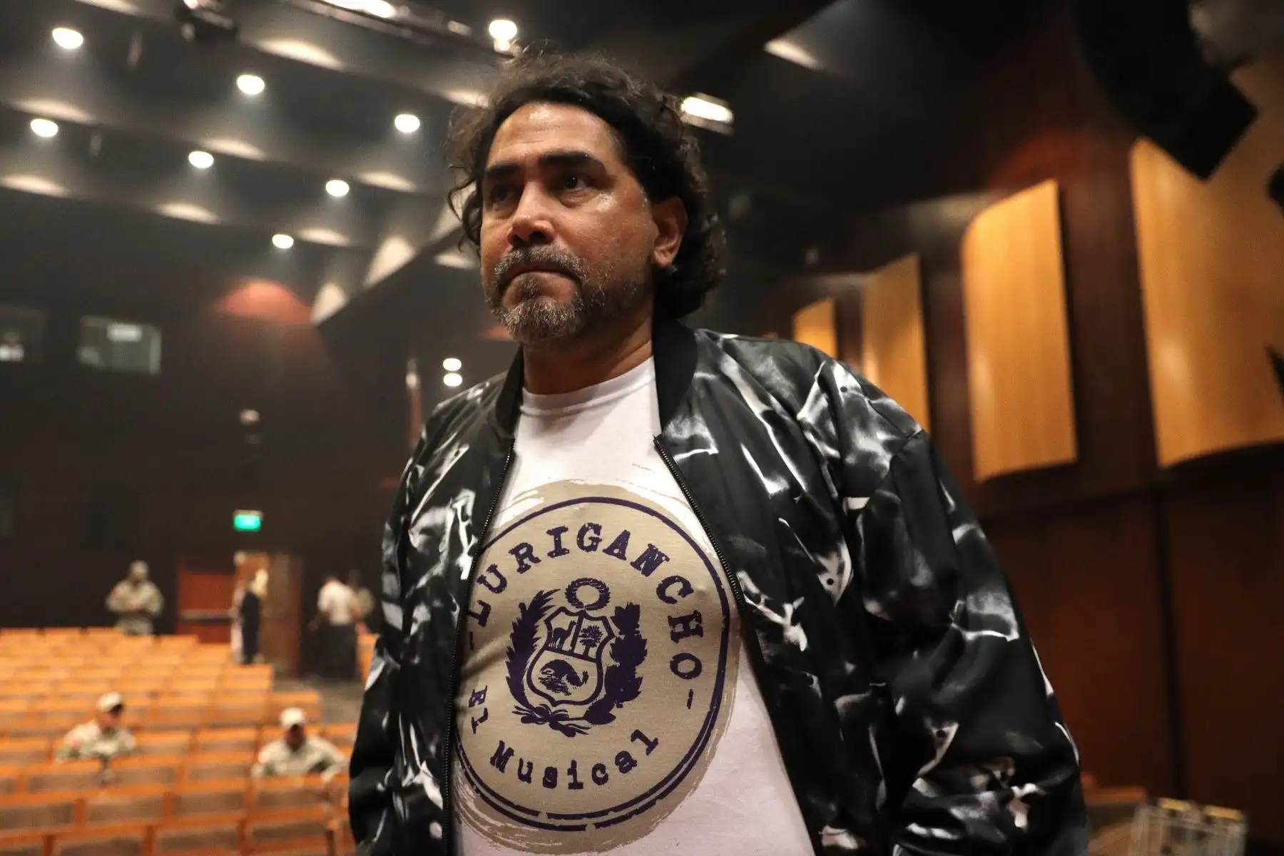 Lurigancho El Musical, es una obra teatral que muestra de una manera visceral la evolución del penal a lo largo de los años y narra la vida de personajes que coexisten en el ecosistema penitenciario y que hoy se muestra al mundo. Participan 40 internos del establecimiento penitenciario de Lurigancho. Directora de la Obra, Yashim Bahamonde. Auditorio de  la Universidad de Lima.
Foto: ANDINA/ Lino Chipana.