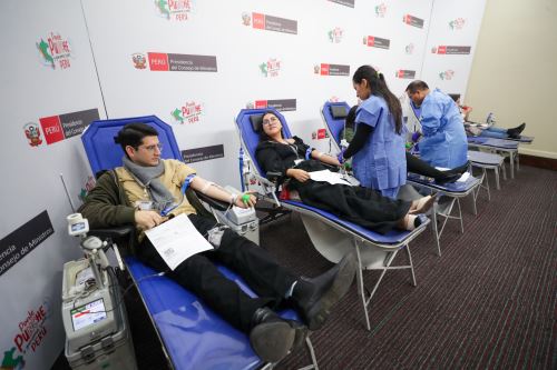 Jefe del Gabinete, Gustavo Adrianzén, invoca a la población a donar sangre para salvar vidas