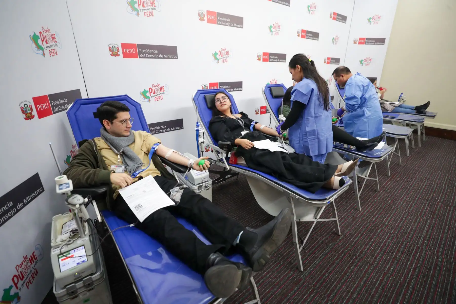 Personal de la PCM participó en campaña de donación de sangre para niñas y niños que se atienden en el Instituto Nacional de Salud del Niño de San Borja. Foto: ANDINA/ PCM