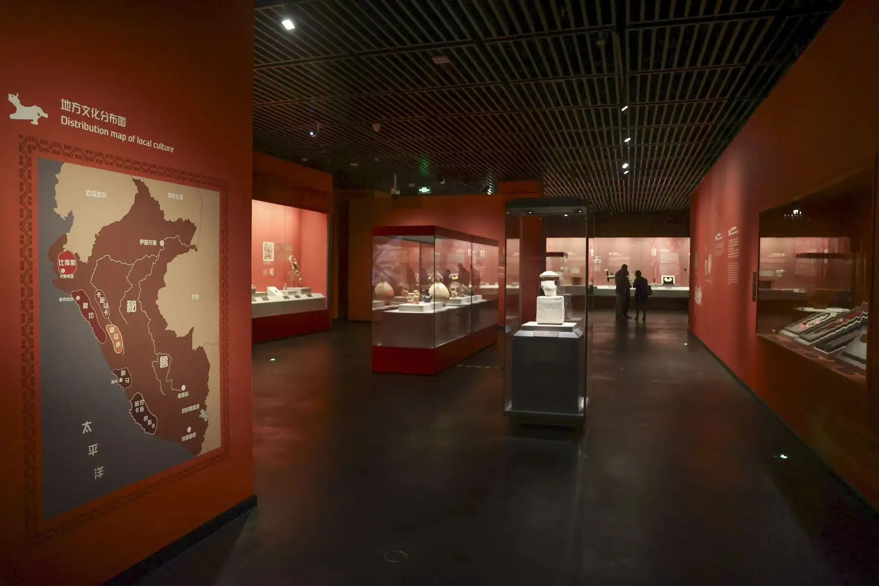 La presidenta de la República, Dina Ercilia Boluarte Zegarra, participó en la Inauguración de la exhibición "Los Incas y el Tawantinsuyo" en el Museo Nanshan de Shenzen en la República Popular China, acompañada del canciller peruano Javier González-Olaechea. Foto: ANDINA/Presidencia