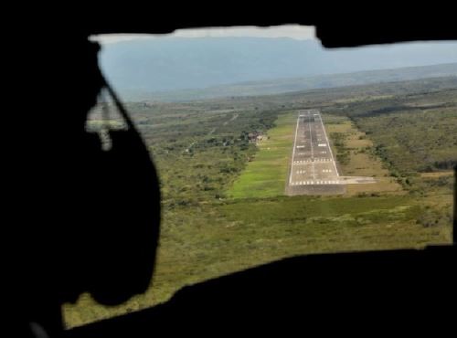 El aeropuerto de Jaén, en Cajamarca, está apta para recibir vuelos comerciales, afirmó el MTC que recordó que autorizó inicio de operaciones a comienzos de junio. Hoy una comitiva inspeccionó estado actual de la pista de aterrizaje. ANDINA/Difusión