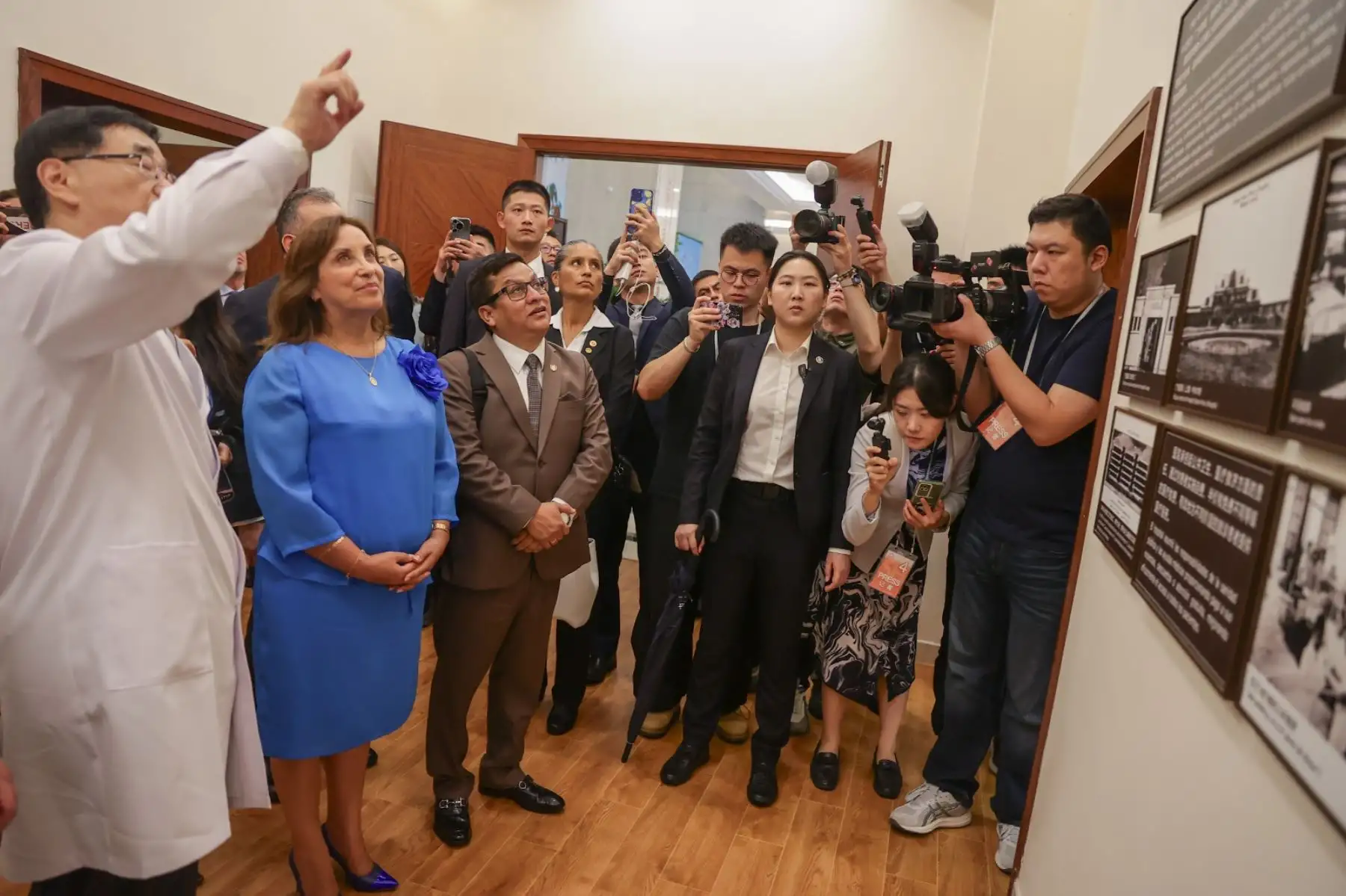 La presidenta Dina Boluarte visitó el Centro de Innovación de Medicina Digital de Shanghái. Foto: ANDINA/ Prensa Presidencia