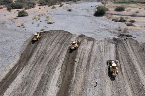 Cauce del río Piura en la provincia de Sechura Foto: ANDINA/Archivo