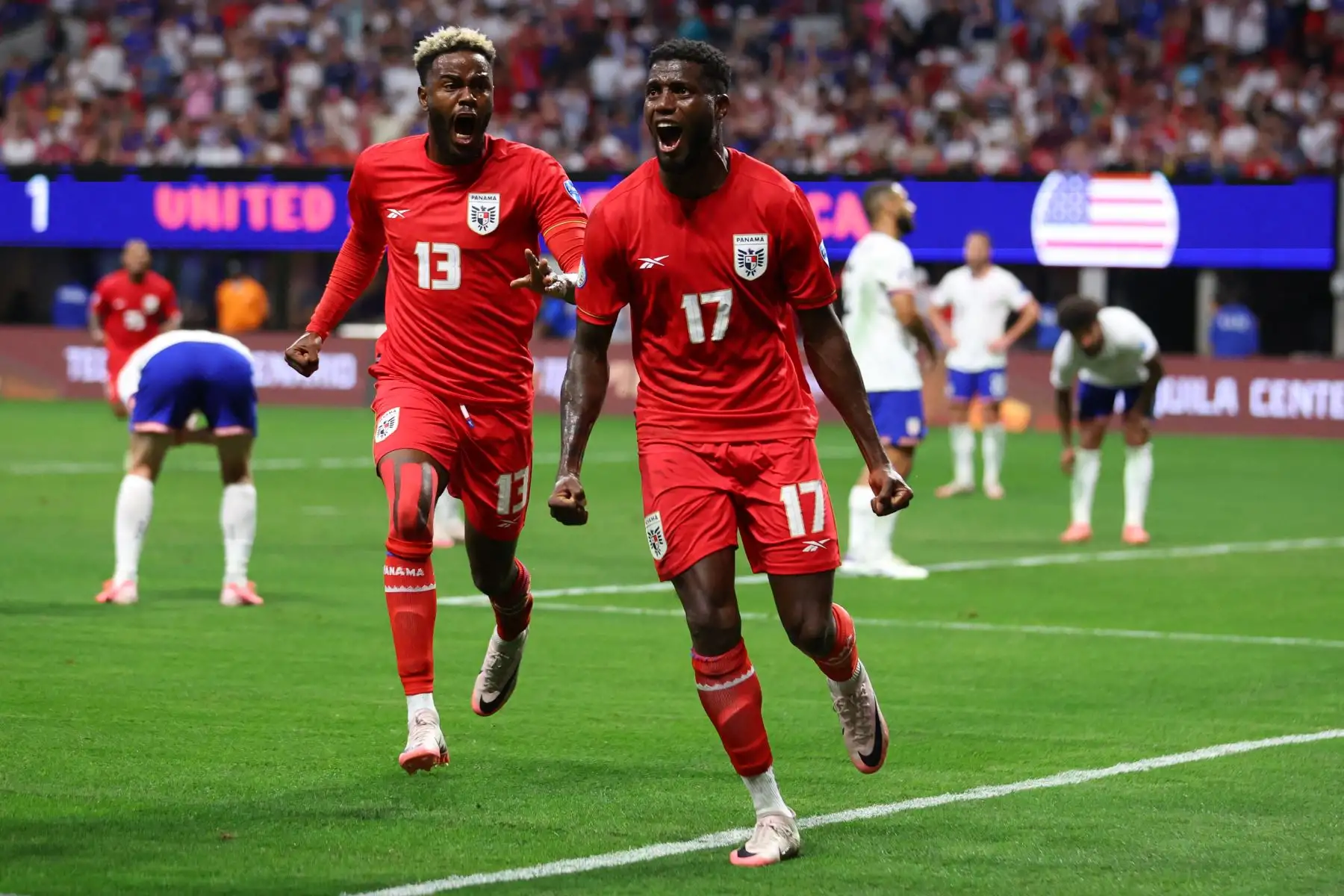 José Fajardo de Panamá celebra luego de anotar el segundo gol del equipo durante el partido del Grupo C de la CONMEBOL Copa América USA 2024 entre Panamá y Estados Unidos. 
Foto : ANDINA/AFP
