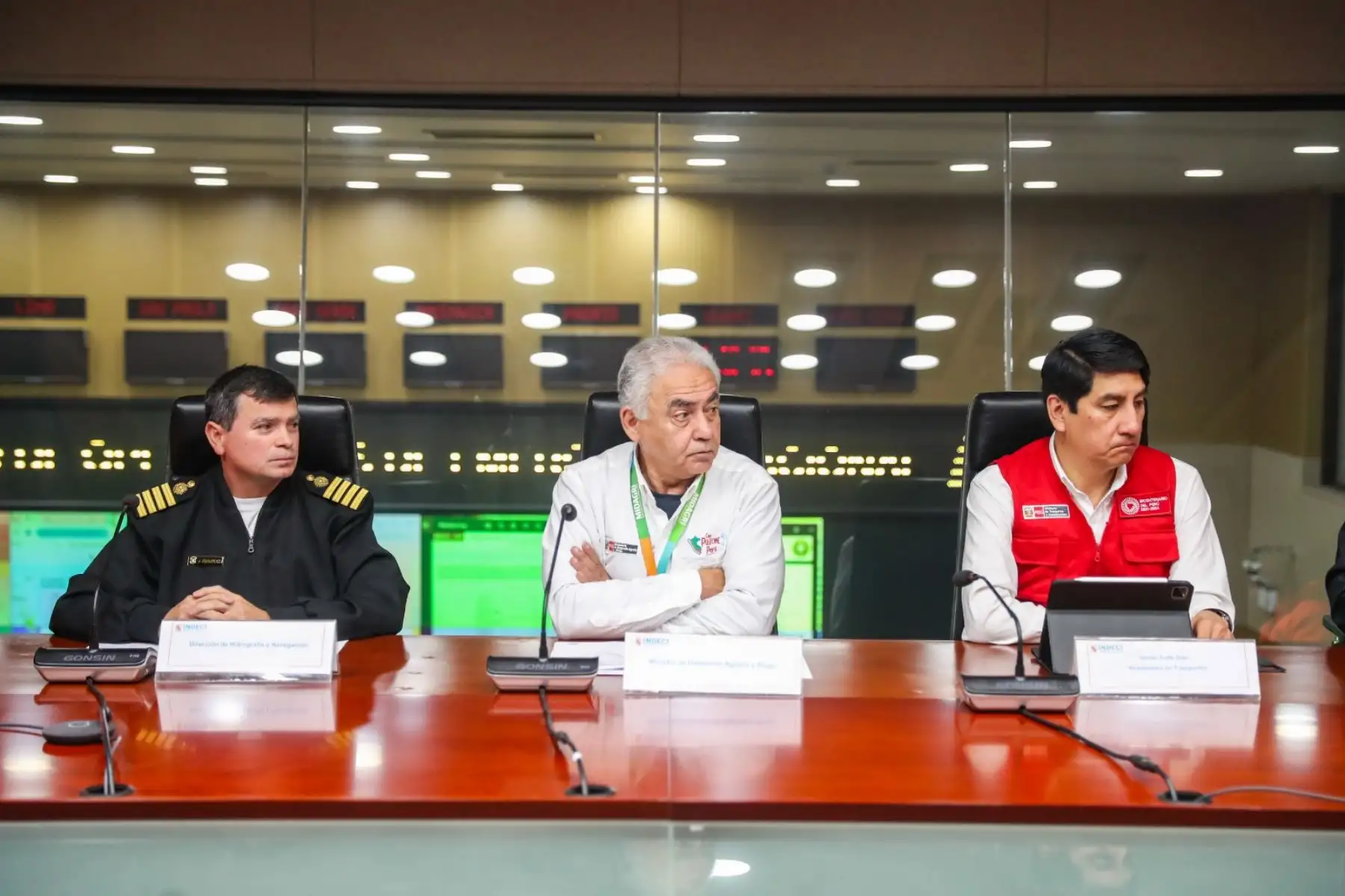 Presidenta de la república, lidera la reunión virtual con los miembros del gabinete y autoridades encargadas de la respuesta inmediata ante la emergencia ocurrida en Caravelí, Arequipa, debido al sismo de esta madrugada. Foto: ANDINA/ Prensa Presidencia